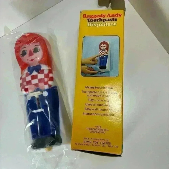New old stock vintage 70s Raggedy  Andy toothpaste dispenser - Picture 2 of 5